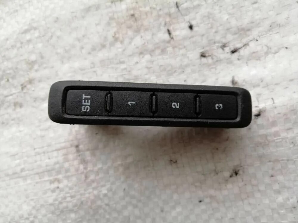 Память сидений фольксваген. Гольф 2 ориг кнопки эсп. Кнопка регулировки сиденья. Кнопка вентиляции сидений фольксваген пассат. 3g0959769b9b9.