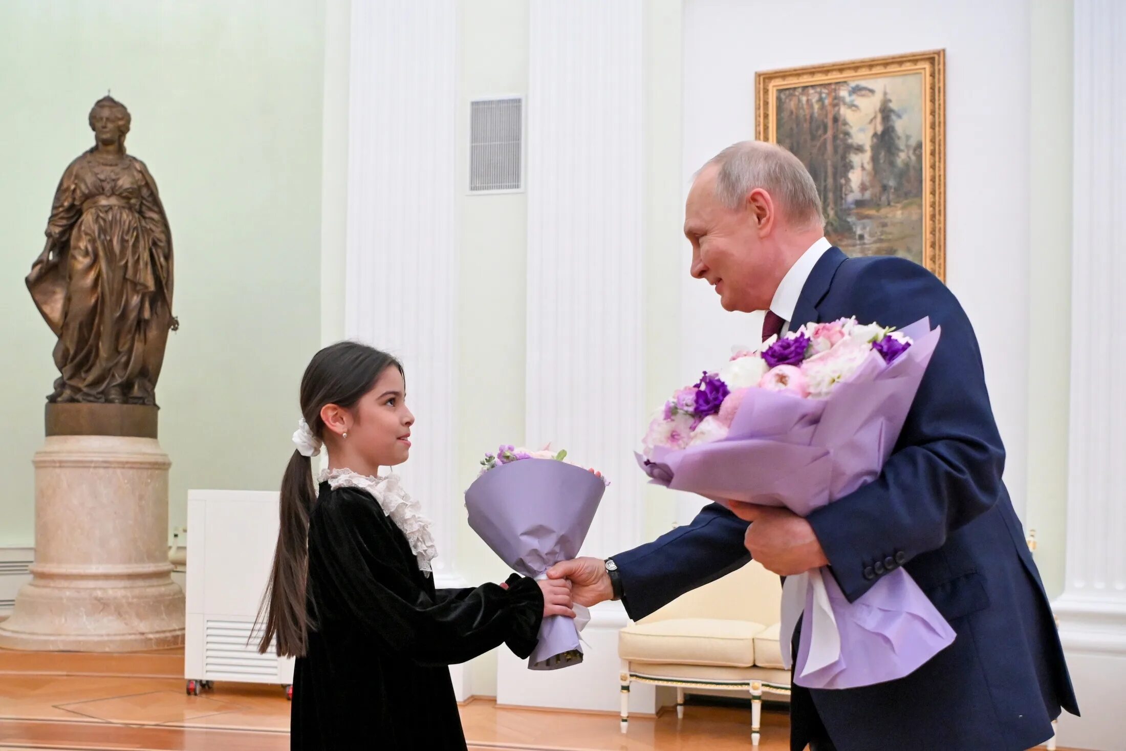 Девочка встреча с путиным. Девочка встреча с путиным. Девочка встреча с путиным. Девочка встреча с путиным. Девочка встреча с путиным.