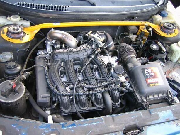 Мотор 16 клапанный ВАЗ. ВАЗ 2112 8 клапанов 1.6. 123 ВАЗ 16 клапанный ДВС. ВАЗ 2112 8 клапанный и 16 клапанный. 8 клапанов и 16 разница