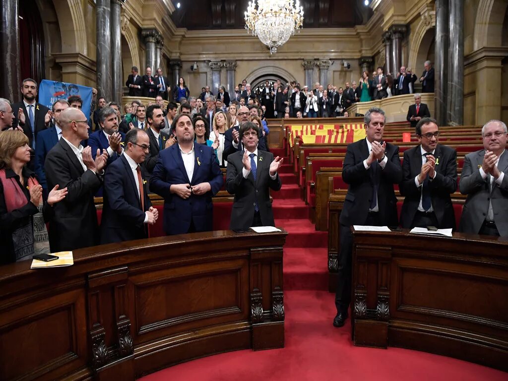 Испания правление страной. Прокуратура Испании. Сенат Испании. Парламент Каталонии. Парламент Испании.