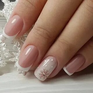Ногти на новый год нежные тона