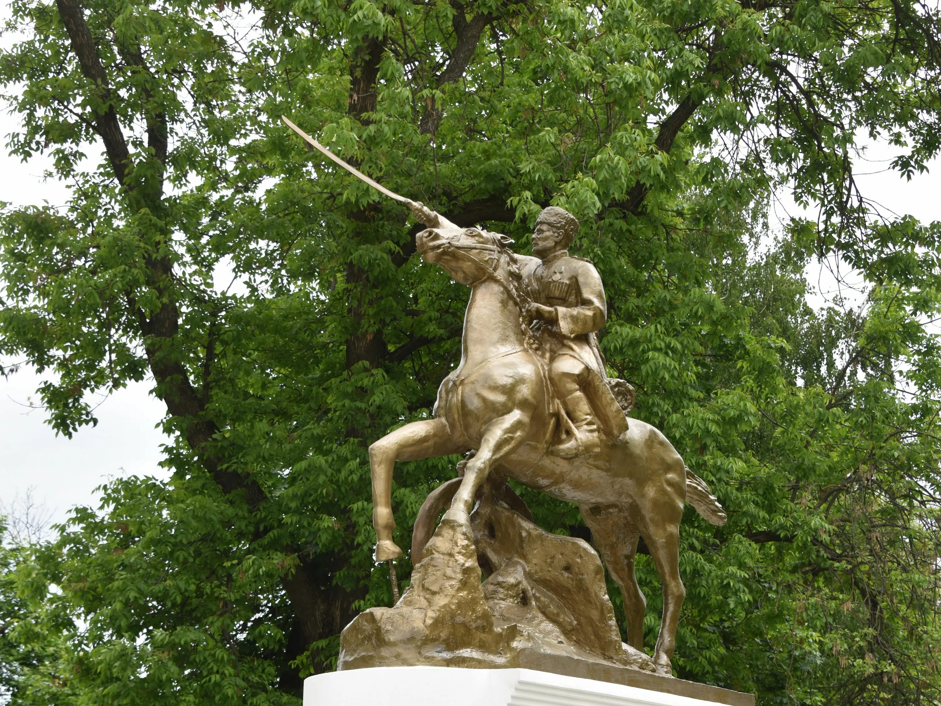 Памятники культуры краснодара. Памятник героям битвы за Кубань. Памятник Пашковка Краснодар. Герои битвы за Кубань. Памятник героям битвы за Кубань г.Краснодар.