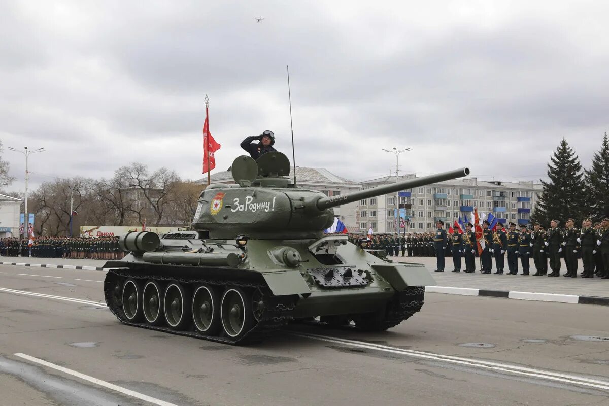 Парад Победы Белогорск Амурская. Парад в Белогорске Амурской области 2022. 9 Мая парад в Белогорске Амурской области. Парад Победы Белогорск 2017. Единица боевой техники