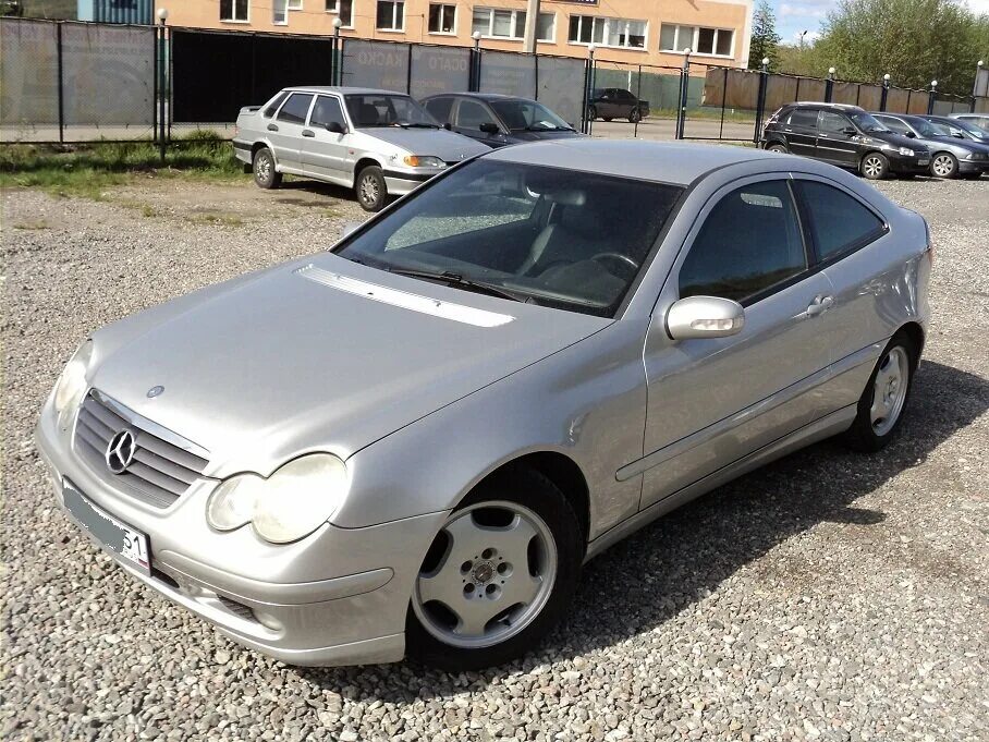 Мерседес 230 2002. Мерседес 230. Мерседес c class 2002. Mercedes c230 2002.