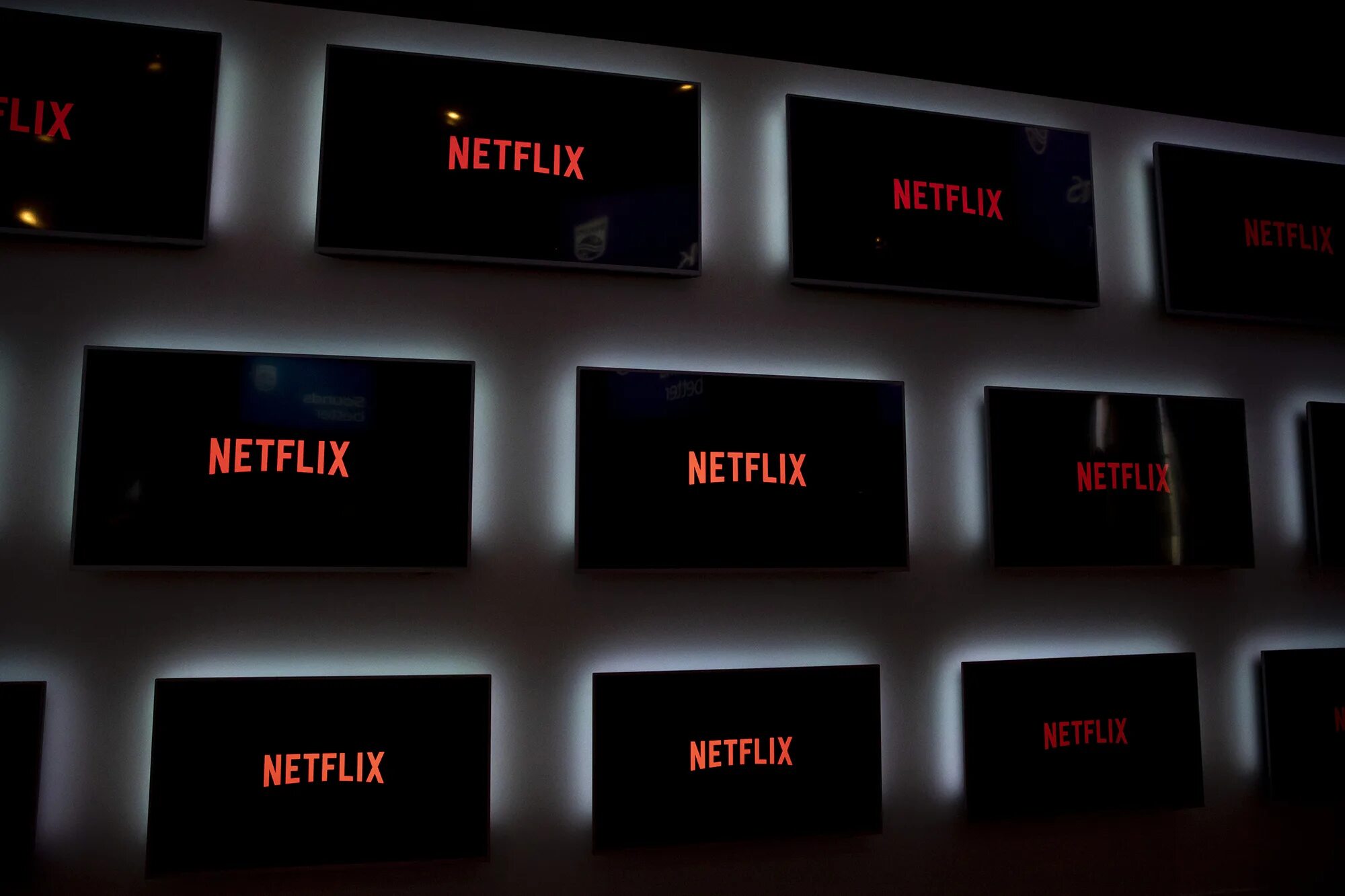 Где нетфликс. Нетфликс. netflix фон. netflix на рабочий стол. netflix фото.