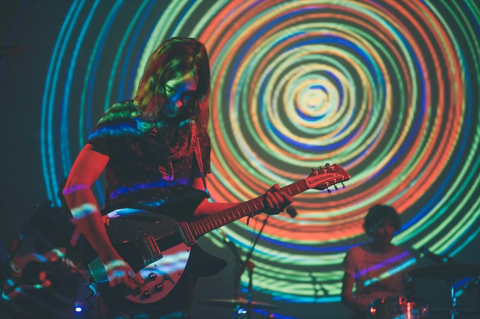 Включи tame impala