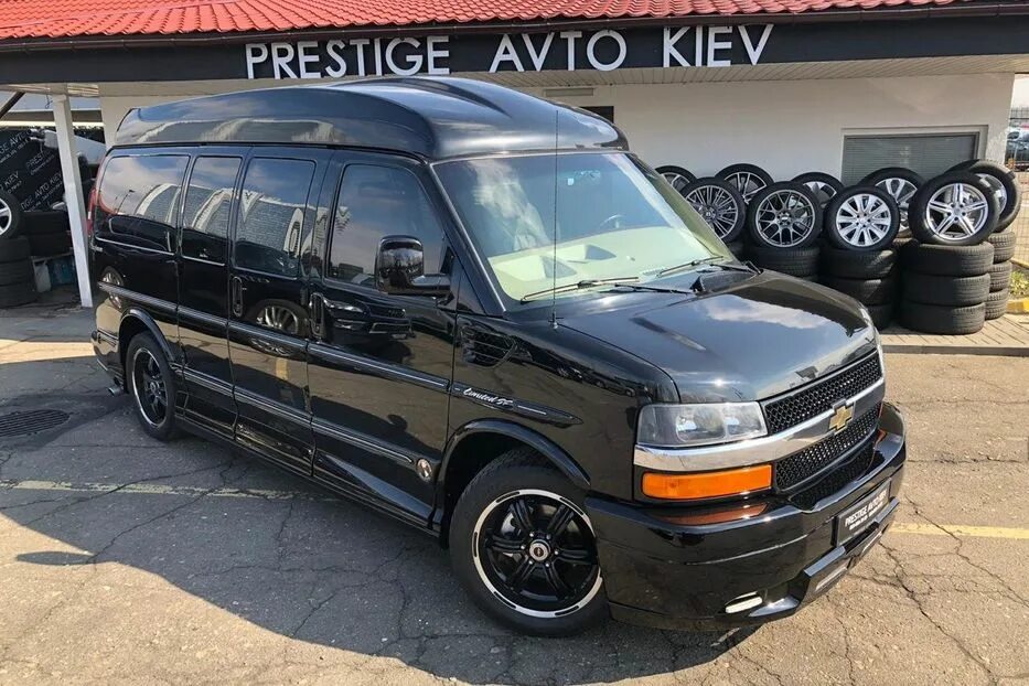 Limited se. Chevrolet Explorer Limited. Chevrolet Express 1995. Шевроле экспресс AWD. Chevrolet Express 1987.