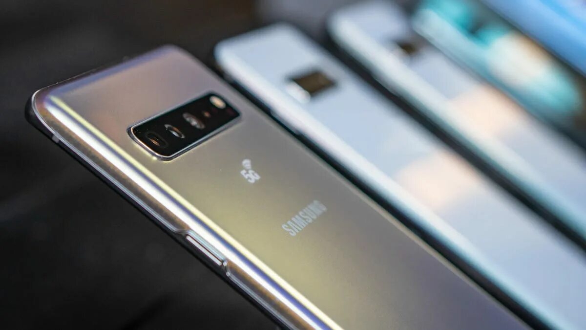 Samsung s 5g. Samsung Galaxy s10e 5g. Samsung Galaxy s10 5. Galaxy s10 Plus 5g. Самсунг галакси с 10 5g.