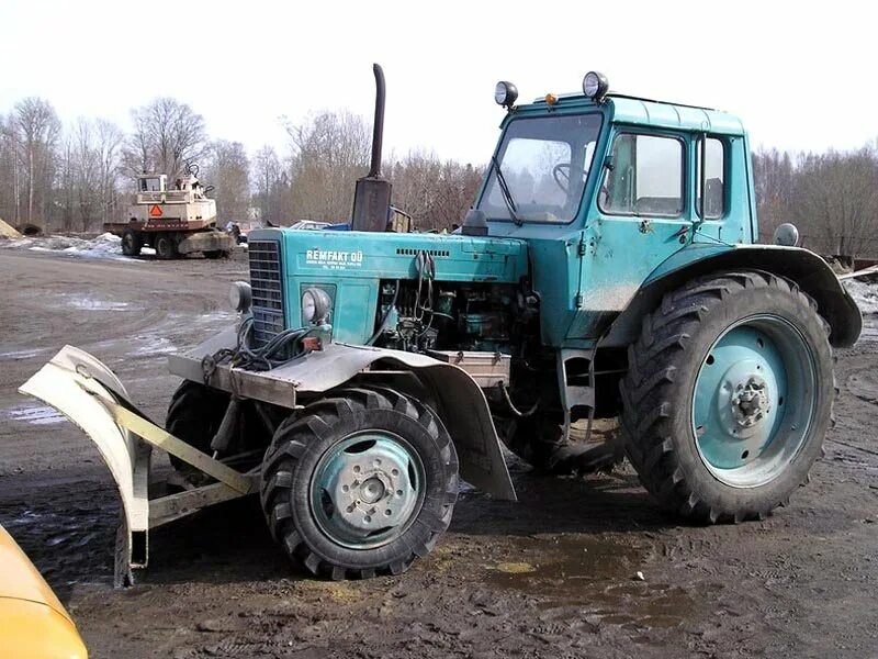 Мтз новгородская область. МТЗ 80 И МТЗ 82. МТЗ-82 трактор тракторы. Трактор МТЗ-80 (МТЗ-82). Трактор МТЗ 82 СССР.