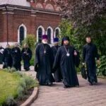 Храм иоанна кронштадтского расписание богослужения. Преображение тушино расписание. Расписание служб в храме. Храме преображения господня, храм святителя николая мирликийского. График службы в церкви.