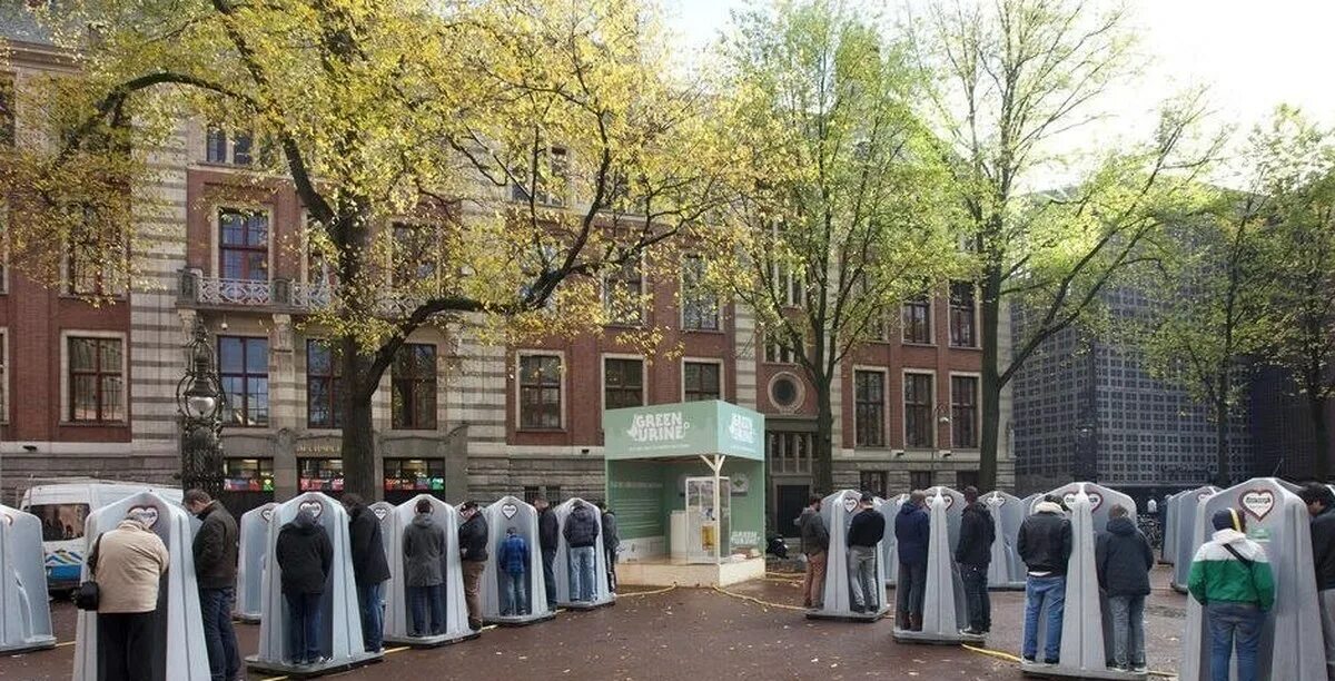 Дефолт в греции 2015. Europol png. Bike share zurich. Public eu. Общественные туалеты в голландии на улице.