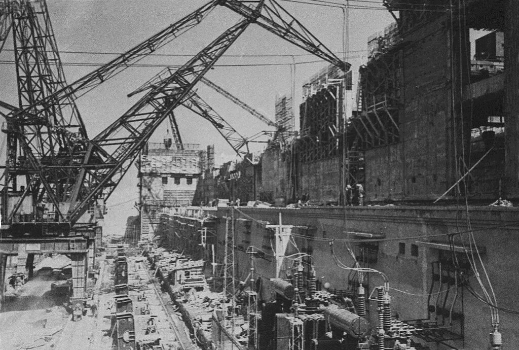 Иркутск 1937. Глазковский мост 1936 года. Мост железнодорожный через иркут в г. Иркутская гэс ссср. Иркутская гэс в 1950.