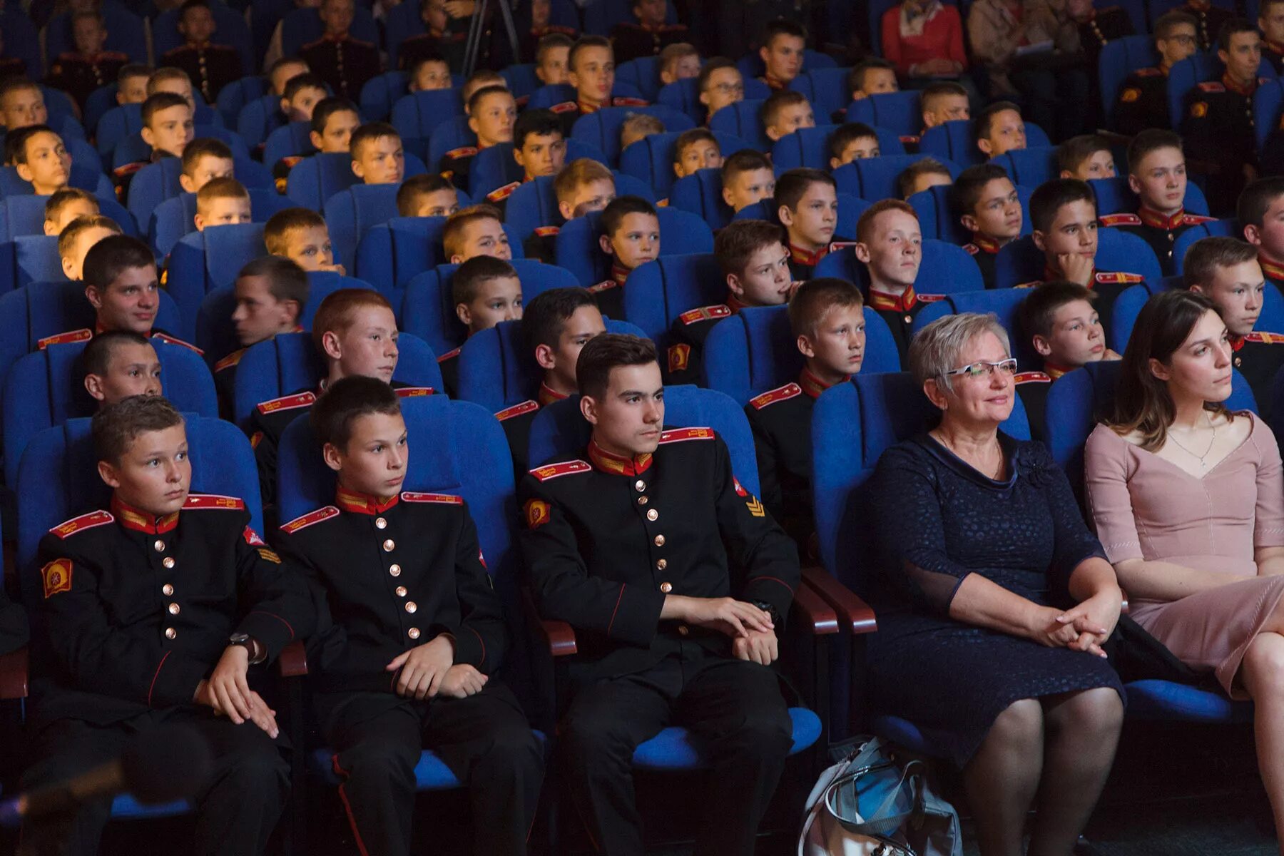 Пансион воспитанниц кадетского корпуса. Пансион воспитанниц кадетский корпус. СПБ кадетский корпус Пансион воспитанниц Министерства обороны. Московский пансионат воспитанниц Министерства обороны. Фото пансиона воспитанниц Министерства обороны.