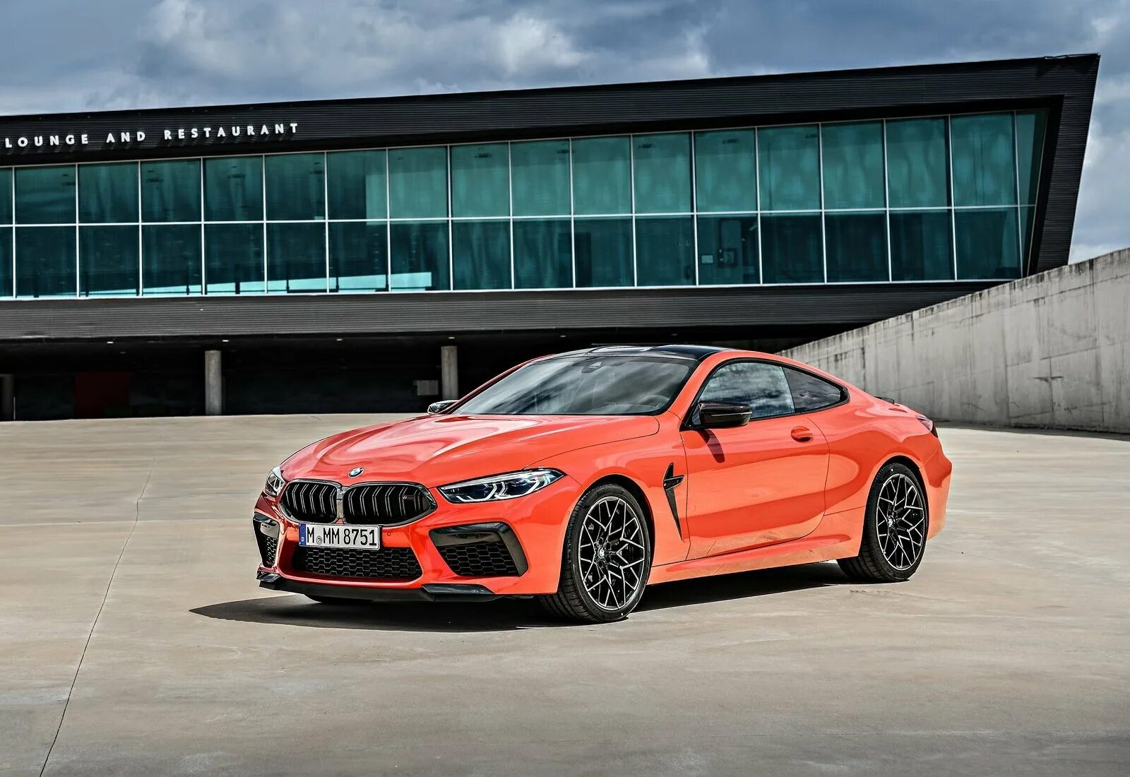 Bmw m 8 competition. БМВ м8. BMW m8 Orange. BMW m8 Competition Coupe.