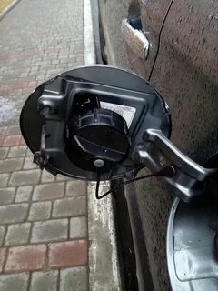 Держатель крышки бензобака