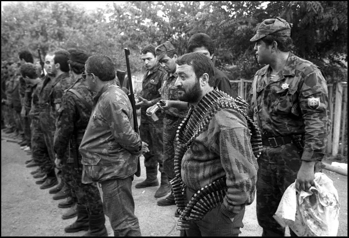 Грузино-абхазский конфликт 1992−1993 гг. Грузия абхазия осетия конфликт. Абхазия и грузия. Цхинвал 2008 грузинская армия. 8.