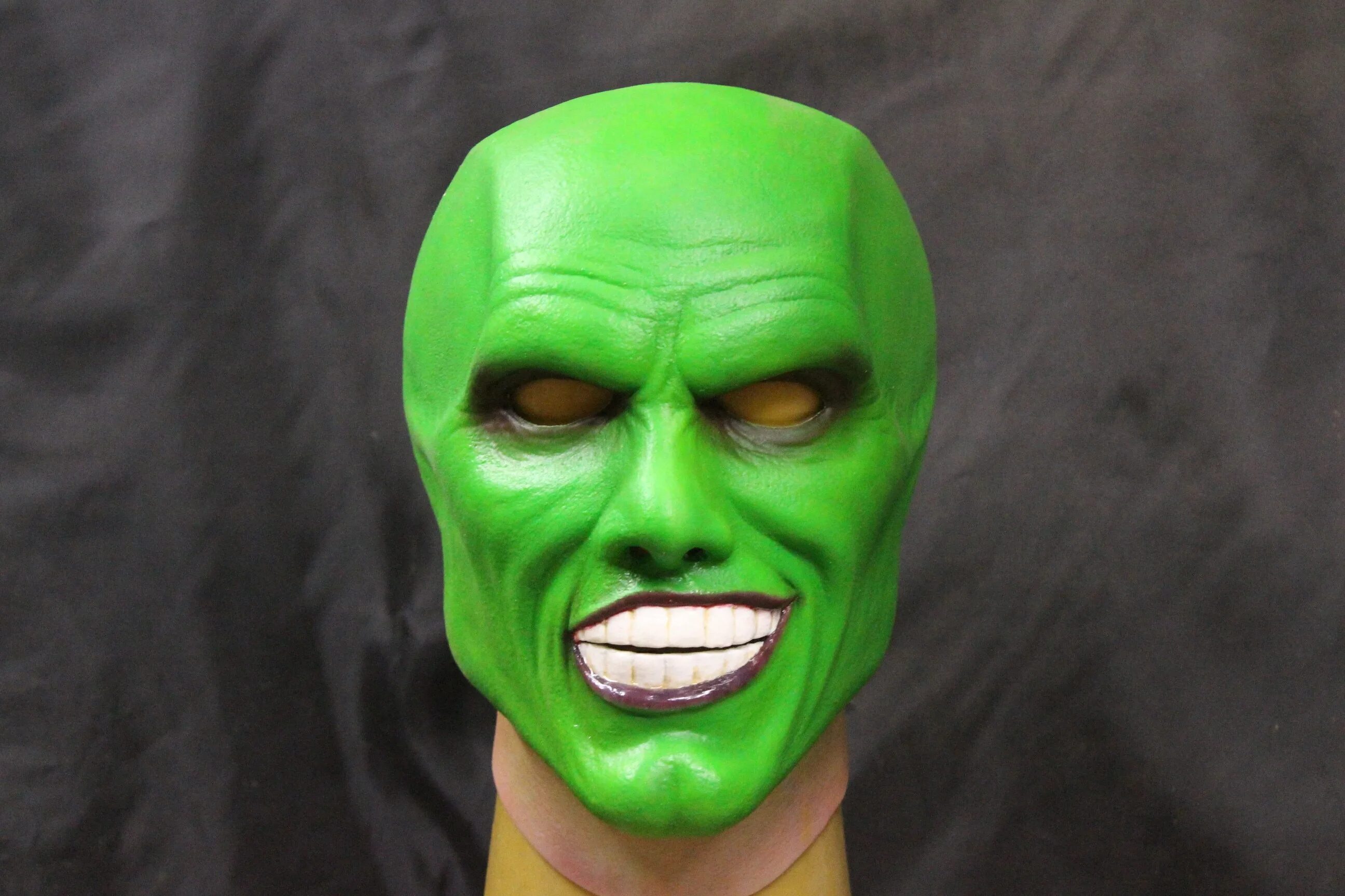 Джим Керри маска. Jim Carrey Green Mask.