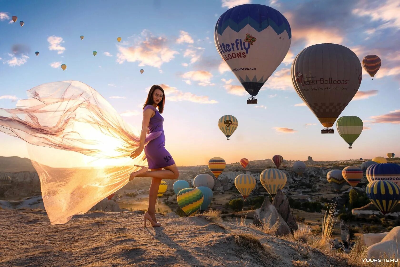 Женщина на воздушном шаре. Шары в Турции Каппадокия. Каппадокия Travel. Воздушный шар. Воздушный шар “для девушки”.