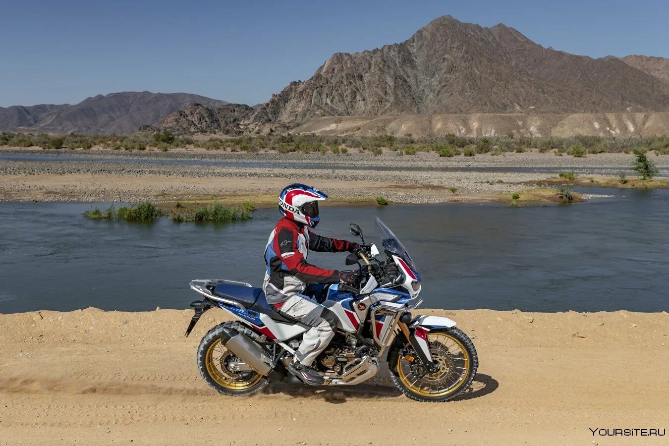 Africa twin 1100 adventure sports. Honda crf 1100 africa twin. Honda africa twin 2021. Honda africa twin 1100. Хонда африка твин 2023.