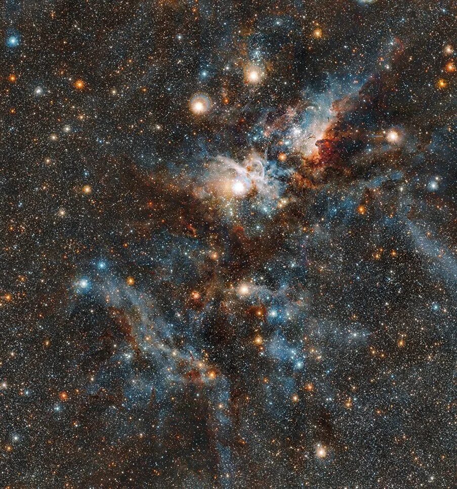 Смотрите сколько звезд. Туманность NGC 3372. NGC 3372 Carina Nebula.