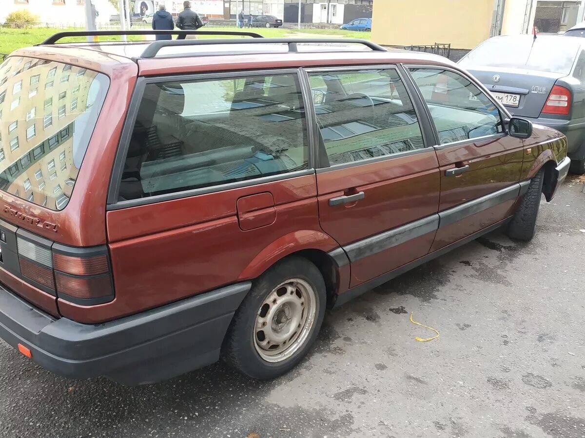 Пассат универсал в спб. Фольксваген Пассат б3 1989. Volkswagen Passat 1989 универсал. Фольксваген Пассат универсал 1989 года. Фольксваген б3 универсал.