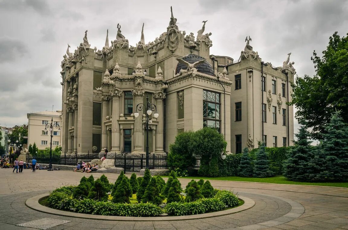 Городецкий) киев. 16 самых красивых зданий киева. Киев современные здания. Архитектор киев. Памятники архитектуры киева.