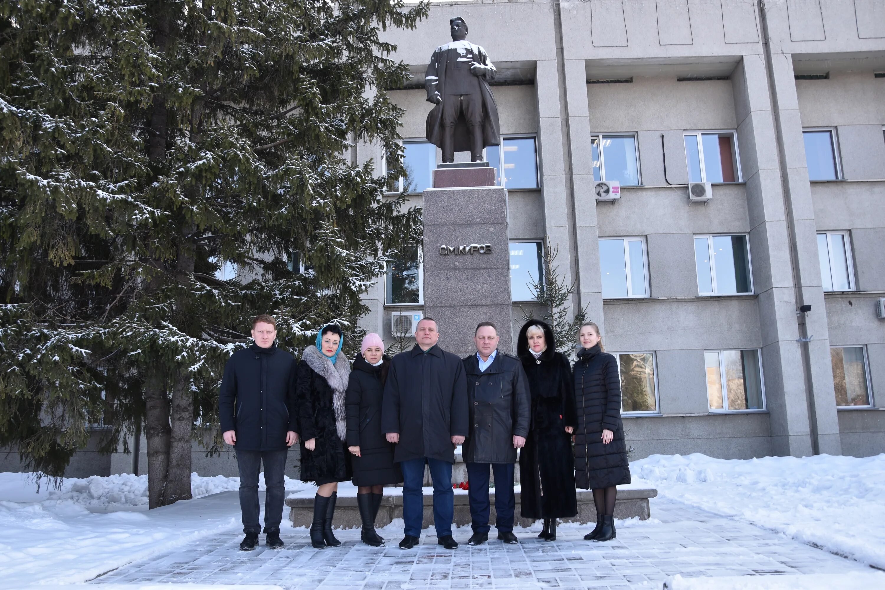 Администрация Кировского района г Новосибирска. Сайт администрации Кировского района города Новосибирска. Администрация Кировский район Новосибирск. Глава администрации Кировского района Новосибирска. Номер телефона кировской администрации