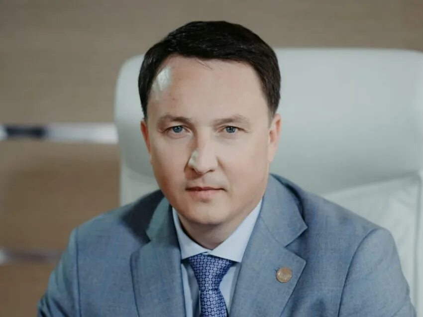 Айзатуллин министр строительства. Айзатуллин марат мансурович. айзатуллин марат мансурович министр. марат айзатуллин казань. марат айзатуллин министр строительства архитектуры.