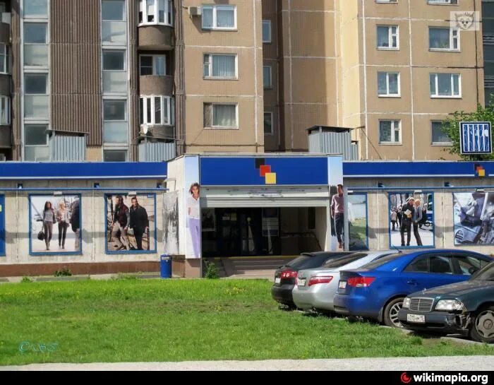 Дом моделей магазины. Дом моделей магазины. Дом моделей ижевск. Ижевск ул ворошилова 109. Офисный центр ижевск.