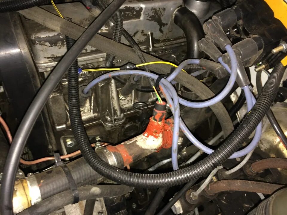 Ваз 2105 охлаждение двигателя. Система охлаждения 2105. Система охлаждения двигателя ваз 2105. Система охлаждения двигателя ваз 2107 карбюратор. Циркуляция охлаждающей жидкости ваз 2107.