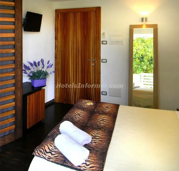 Barcelona marina. Jana apartments villa 3* (будва). Marina city hotel boutique. Ksenia duletic villa 3 будва. Нудистский отель хорватия.