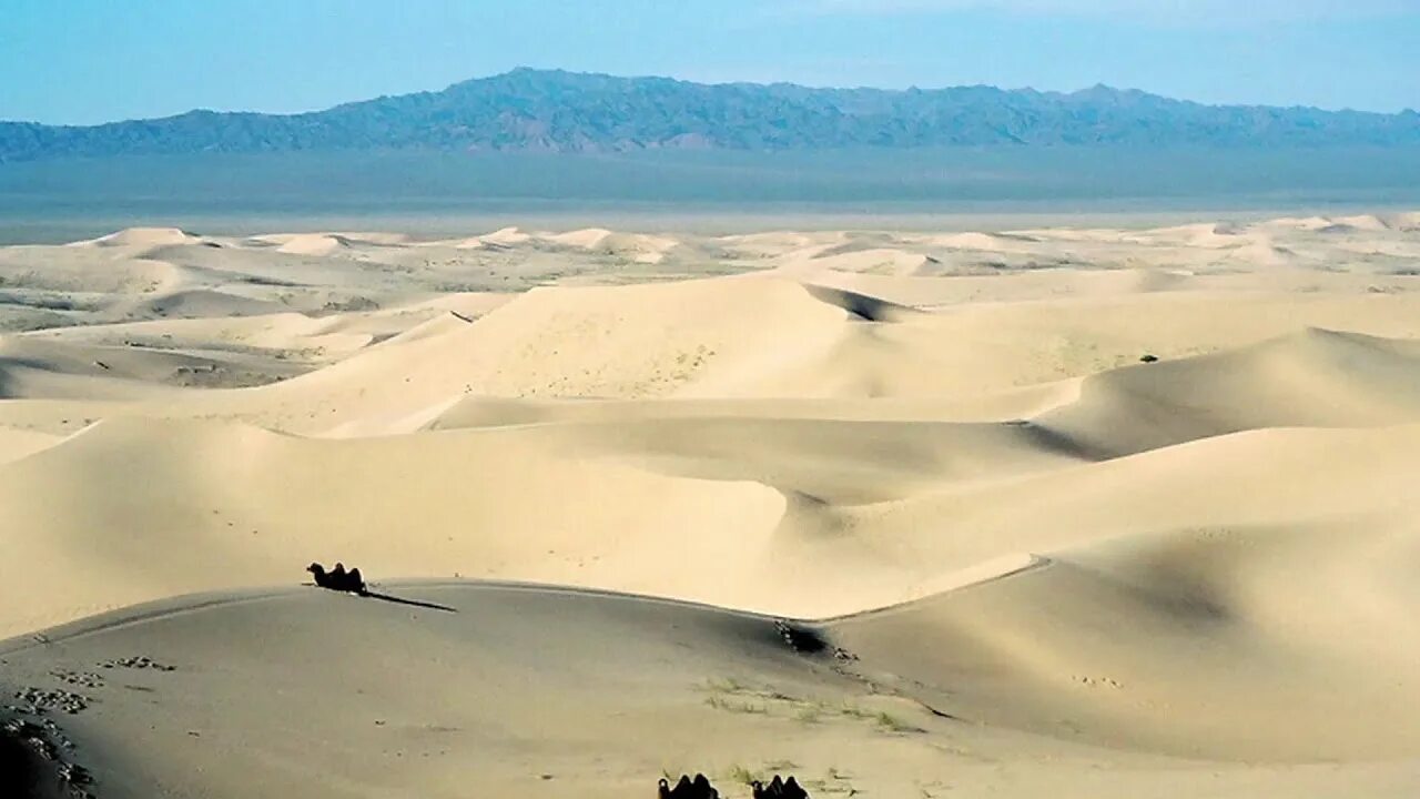 Самая большая по площади пустыня земли. Пустыня Гоби Монголия. Монголия пустыня Гоби 2023. Марс в пустыне Гоби. Мохаве пустыня Гоби.