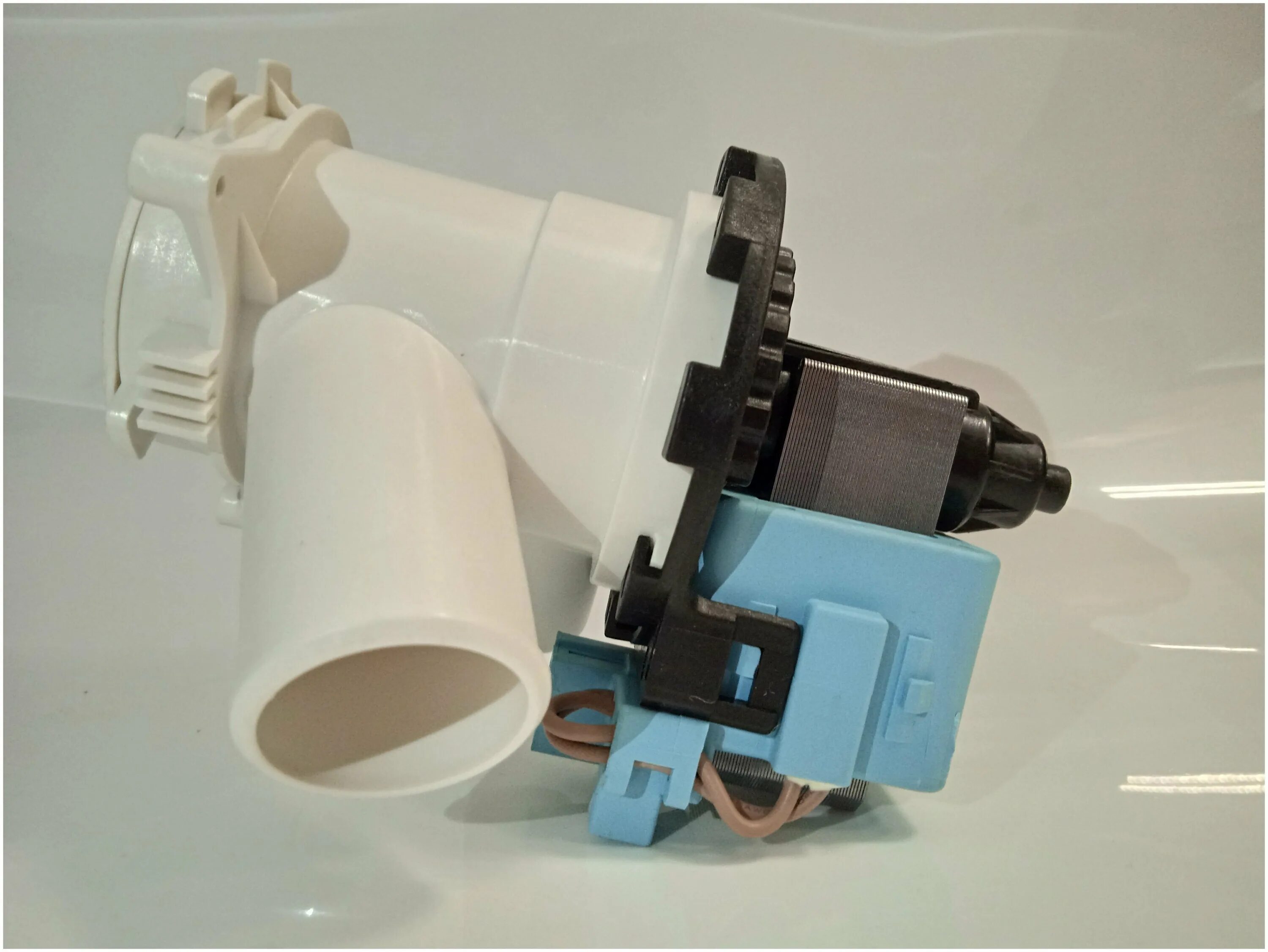 сливной насос беко. помпа сливная для стиральной машины beko. помпа для стиральной машины beko b30-6az. насос машинки беко. помпа для стиральной машины беко 8 защелок.