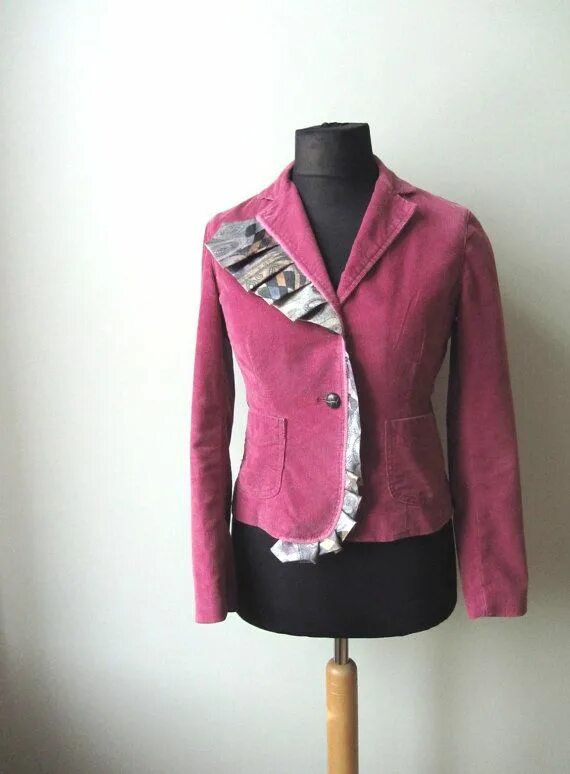 Что можно сделать из старого пиджака How to Alter a Thrift Store Blazer Altering clothes, Thrift store fashion, Diy c
