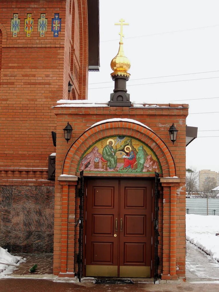 храм преображения господдев пироново. церковь в пироговском. пирогово храм преображения. храм в пирогово мытищинский район. храм преображения господня пирогово.