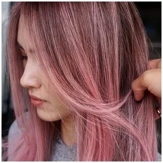 Как добиться красивого оттенка на русых волосах с помощью розовой тонирующе...