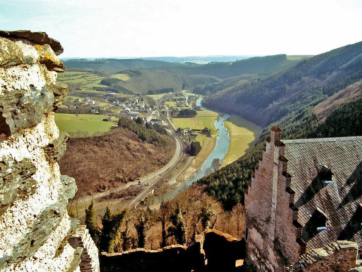 Река мозель приток. Зауэр (приток Мозеля). Река Вильц. Впадение Зауэра в Мозель. Буршайд Германия.