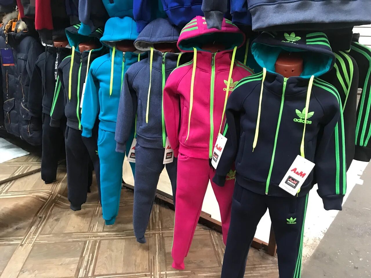 Детские спортивные костюмы садовод. Садовод одежда для подростков. Спортивный костюм на мальчика садовод. Садовод одежда для подростков. Садовод одежда для подростков.