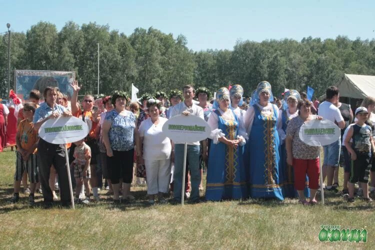 Новопервомайское татарский район новосибирской области. Село Новомихайловка татарского района. Село Новопервомайское татарского района Новосибирской области. Школа Новомихайловка татарский район. Администрация татарского района.