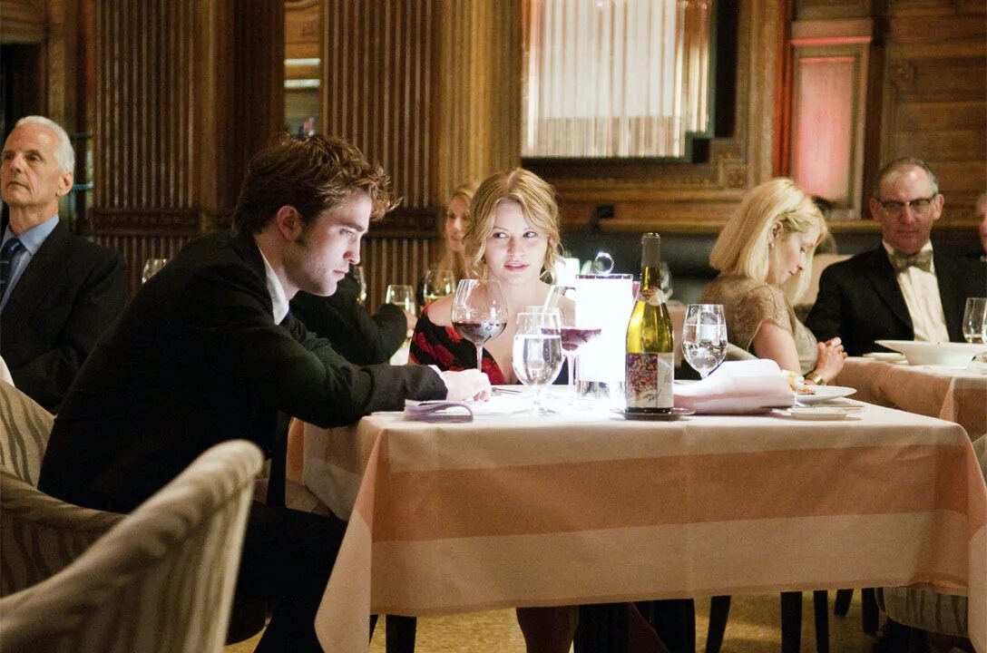 юрий давыдов 1924-2002. белла из сумерек сейчас. роберт паттинсон в фильме помни меня. фильм атома эгояна помнить. помнить скромный.