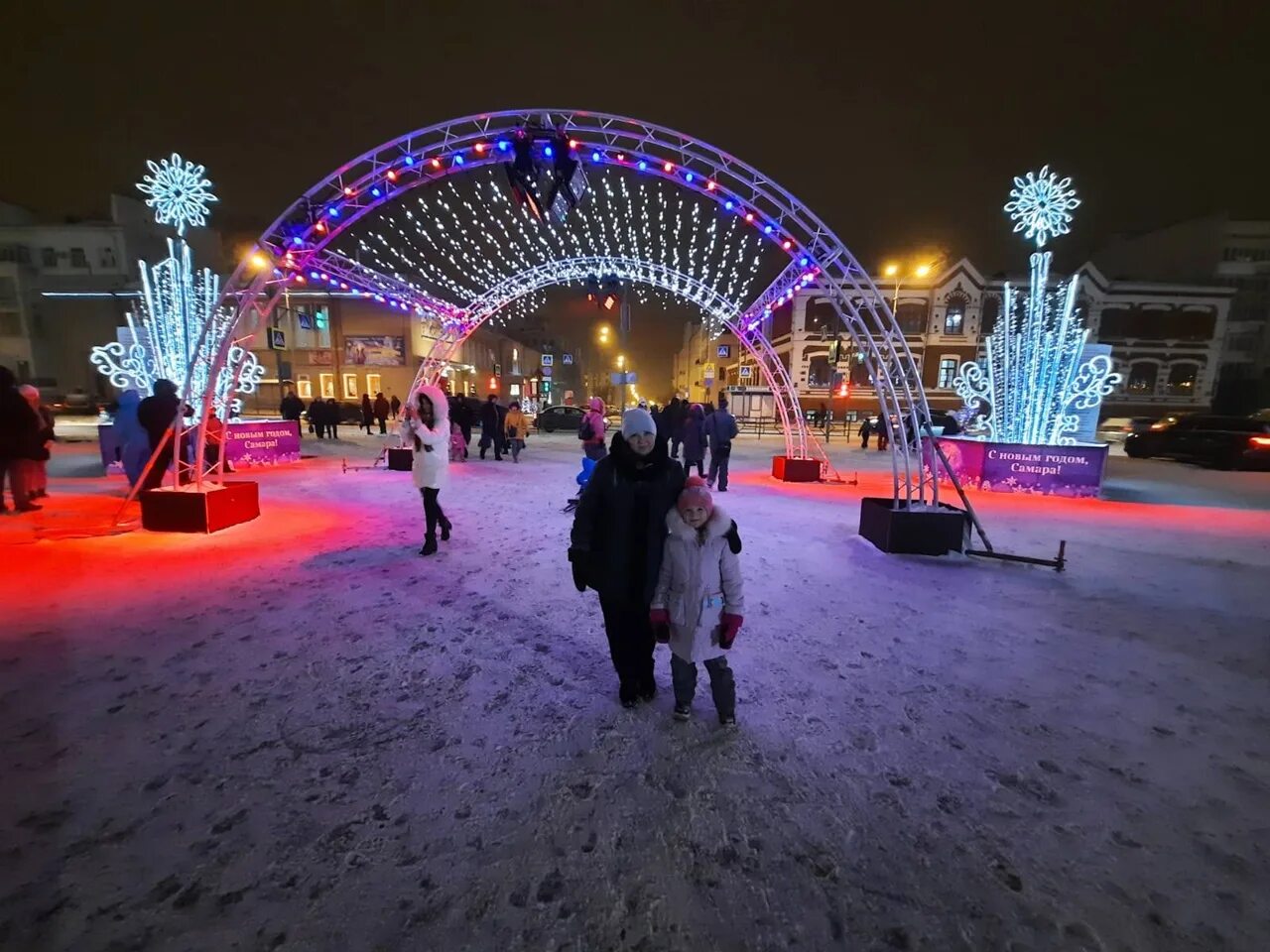 Новые на 17 апреля. Новогодние каникулы. Рождественские каникулы Москва. Новогодние горки Москвы 2022. Каникулы на новый год 2022.