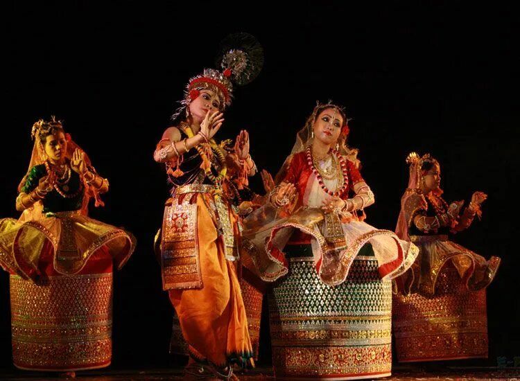 Танцы Индия Манипури. Манипури танец. Мейтхеи (Манипури). Манипури ьузыкальныеинструменты.