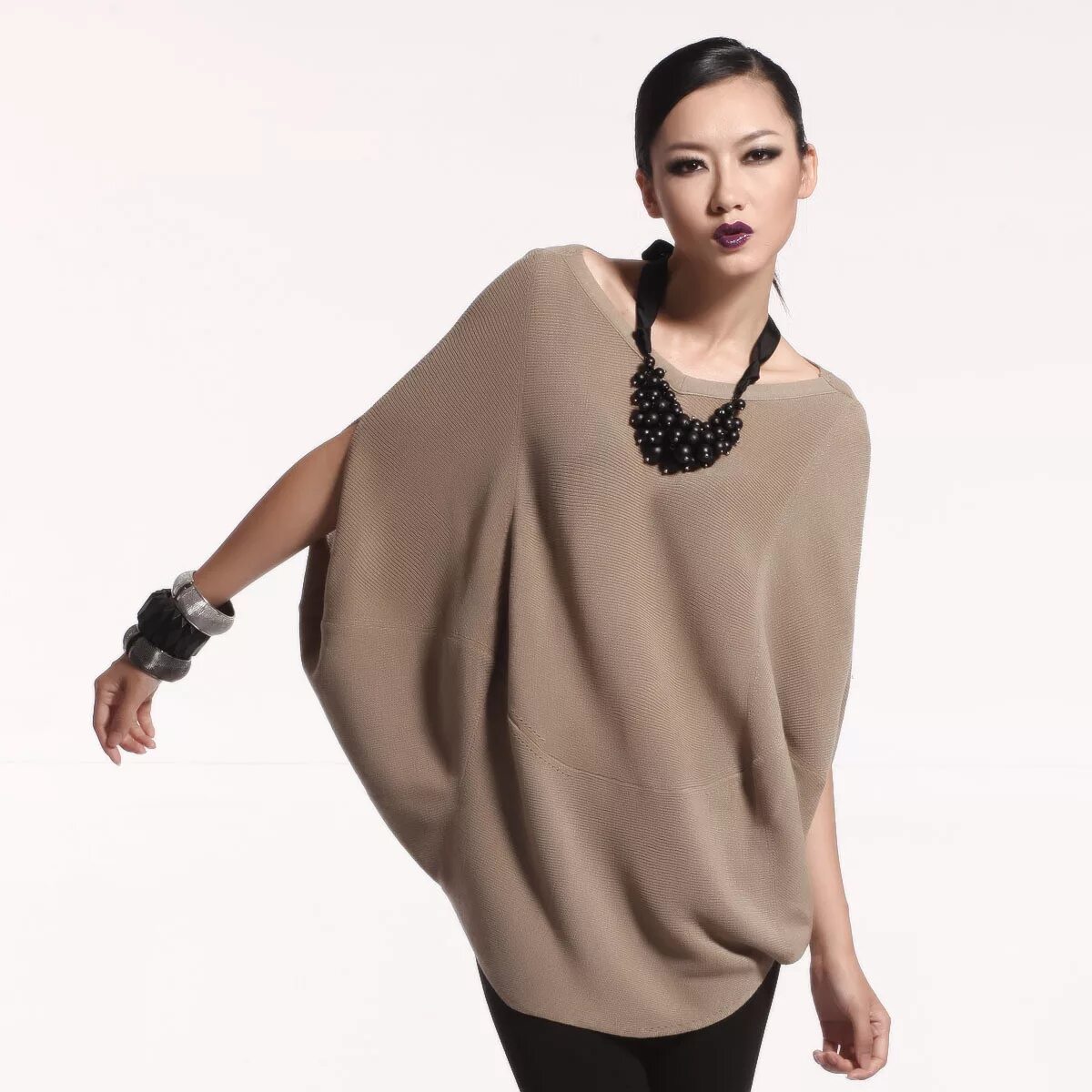 блуза с рукавом летучая мышь. блузка летучая мышь. джемпер оверсайз с рукавами летучая мышь. блузка с рукавом летучая мышь. туника летучая мышь.