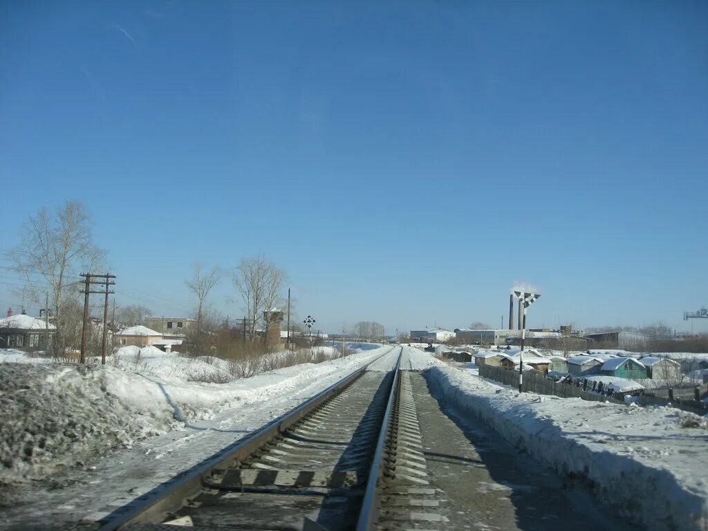 жд вокзал города ирбит. вокзал города ирбит свердловской области. жд ирбит. жд ирбит. железнодорожный вокзал ирбит.