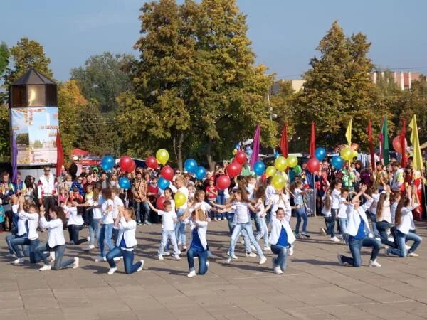 Молодежь город Балашов. Балашовер день города. Погода в Балашове. Балашов праздники.