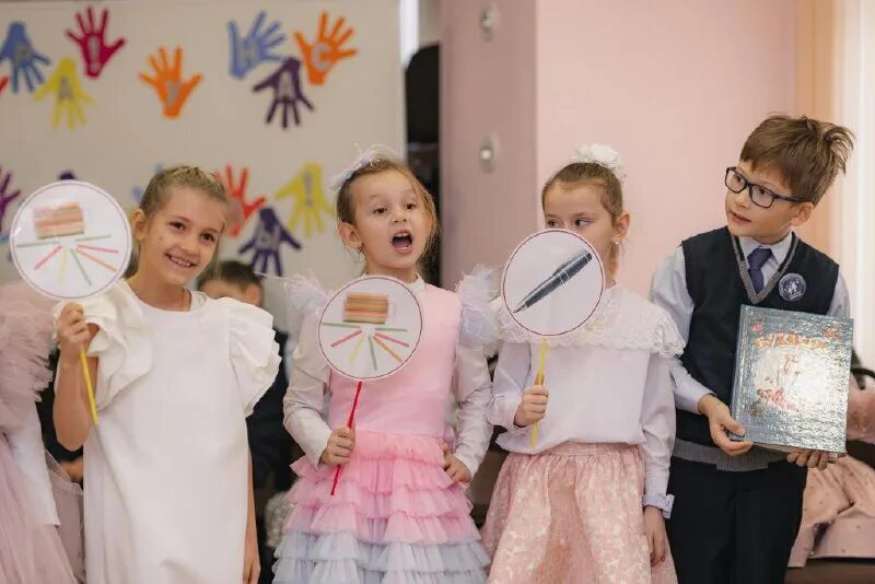 Учителя школы 1569 созвездие учителя. Гимназия № 1569 «созвездие». Школа 1569 созвездие учителя. 1569 созвездие. Школа 1569 отзывы.