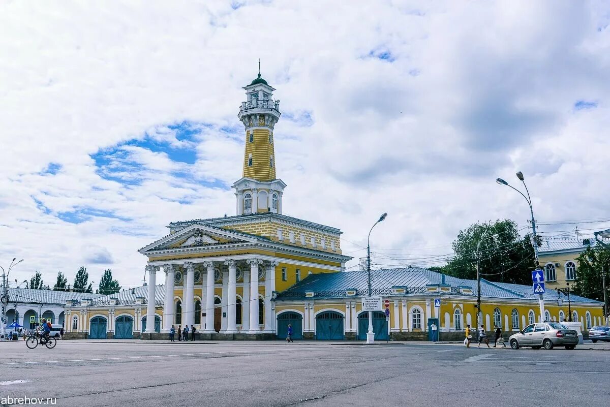 Пожарная каланча Кострома. Пожарная колона в Костроме. Кострома достопримечательности каланча. Достопримечательности Костромы пожарная каланча.