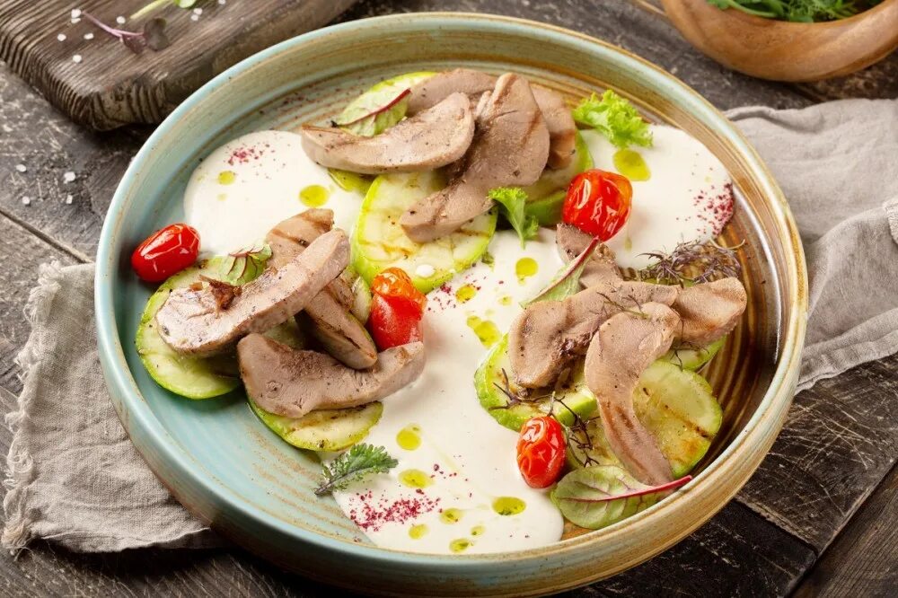 Язык ягненка. Язык ягненка. Язык ягненка. Язычки ягненка на гриле. Язык ягненка.