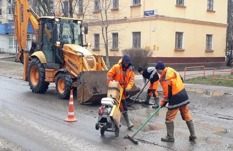 Ямочный ремонт дорог. Технология ямочного ремонта асфальтобетонного покрытия. Уплотнение ямочного ремонта. Трактор для ямочного ремонта дырка.