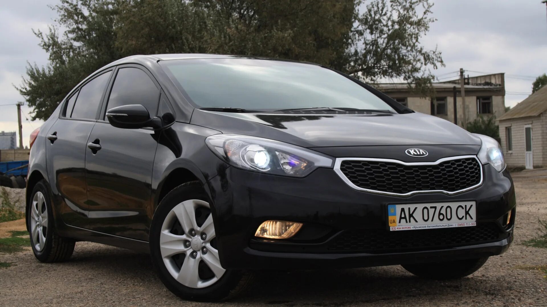 Авито машина кия. Kia Cerato 2013 Black. Kia Cerato 3 2013 черный. Киа Церато 2013 черная. Киа Серато черная 2012.